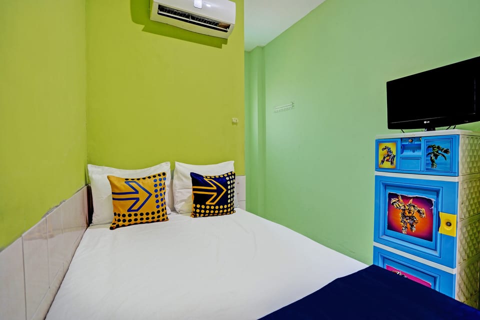 Double Room | Free WiFi, bed sheets