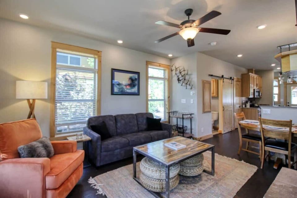 【Living Room】Stretch out after a river day — Smart TV with live channels + Sling