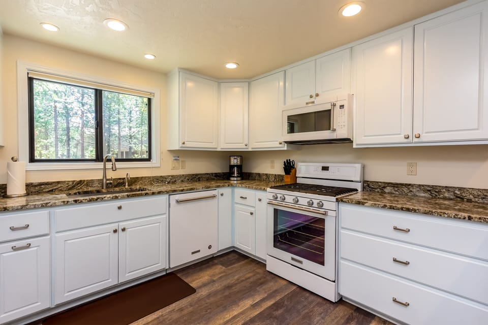 Kitchen - Main Level