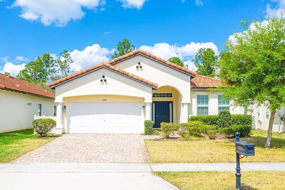 Ideal for up to 10 guests—comfort, space, and fun all in one place!