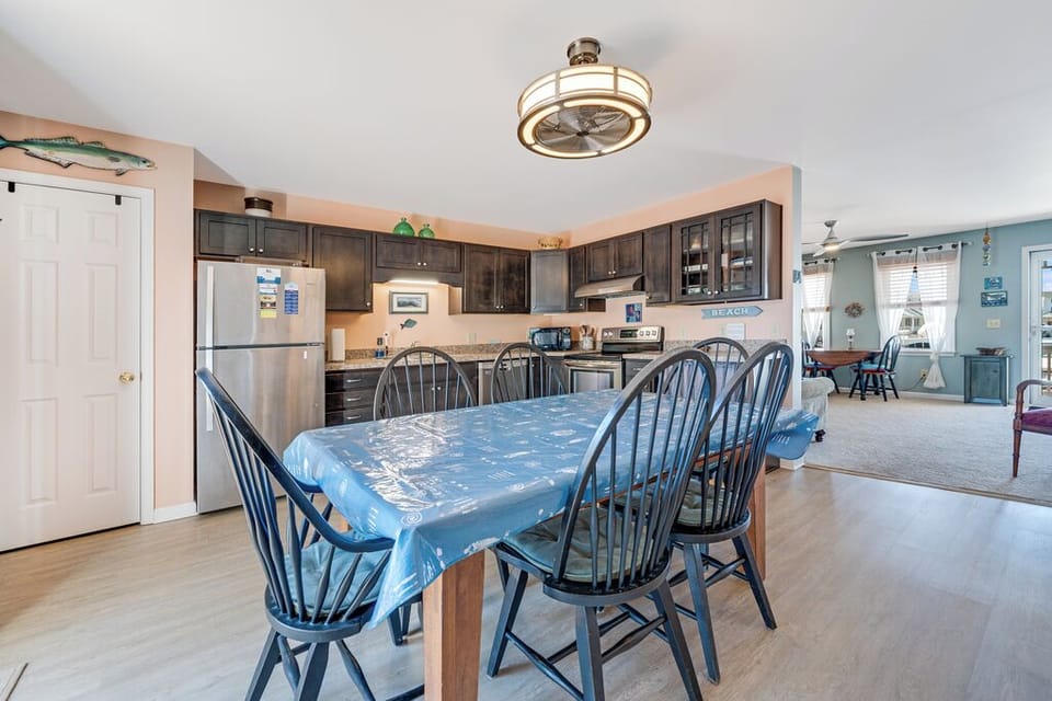 Dine indoors in the comfort of Central AC.