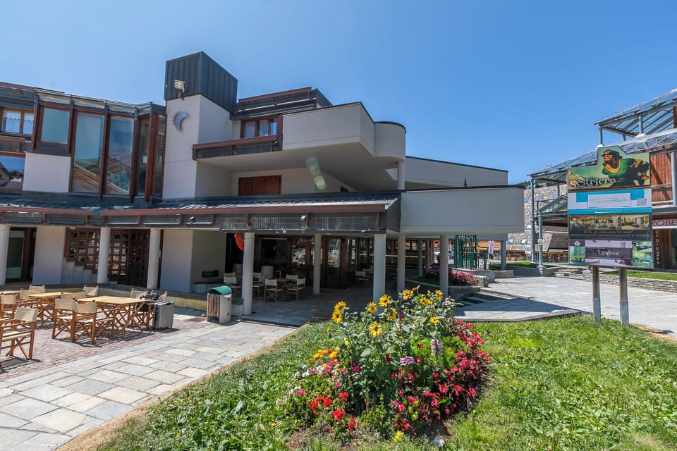 Family Apartment, 1 Bedroom, Balcony (Sestriere Terrace Apt Few Steps From) | Exterior detail