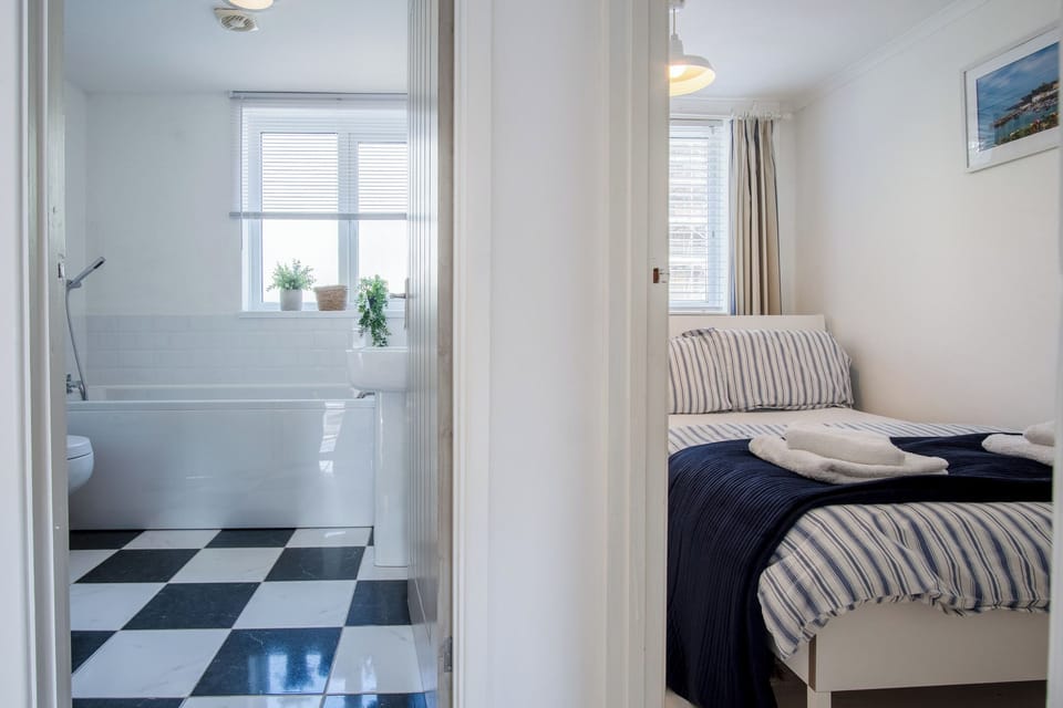 Norton Cottage - 3 Bedroom Cottage - Tenby Cottage in Wales