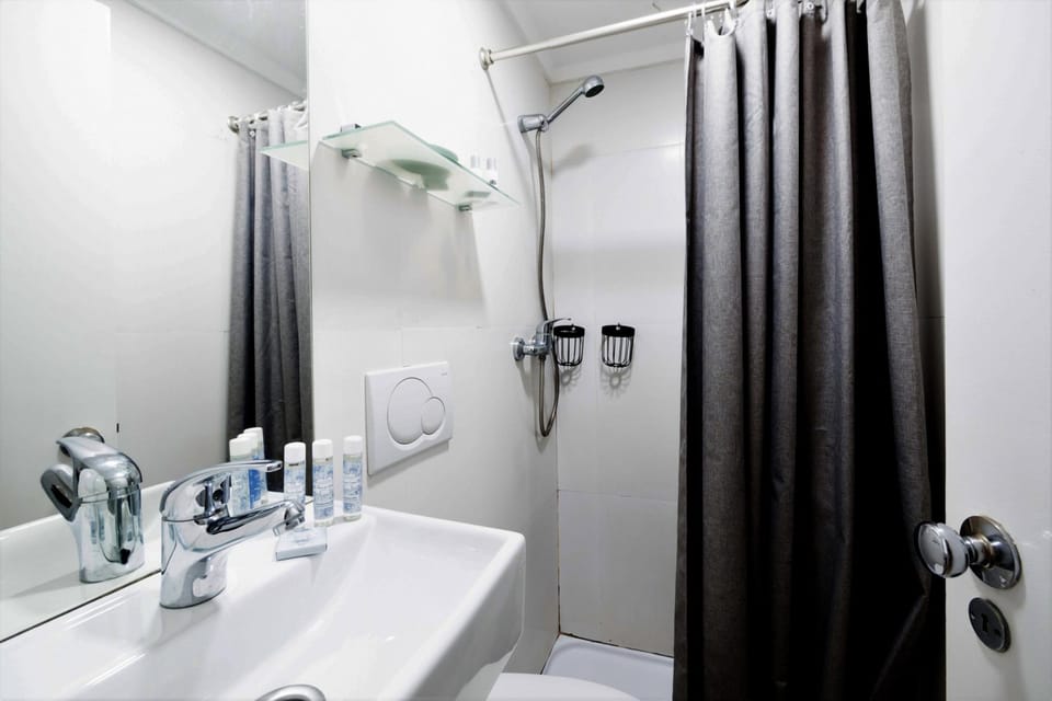 Nomad s Castel Lisbon - 1bdr The Traveler Apartment in Lisbon