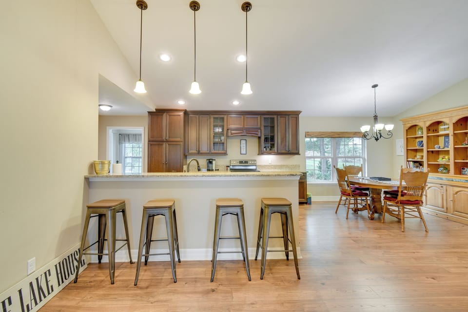 Kitchen | Keurig Coffee Maker | Dishwasher | Toaster | Booster Seats