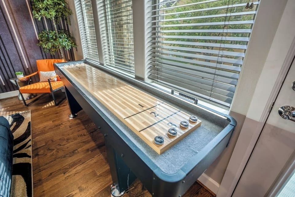 When you feel in the mood for a little extra fun - 9ft LED Atomic shuffleboard - don't forget to add a little sand on the board to help the disk slide and test your skills - it's not as easy as it looks