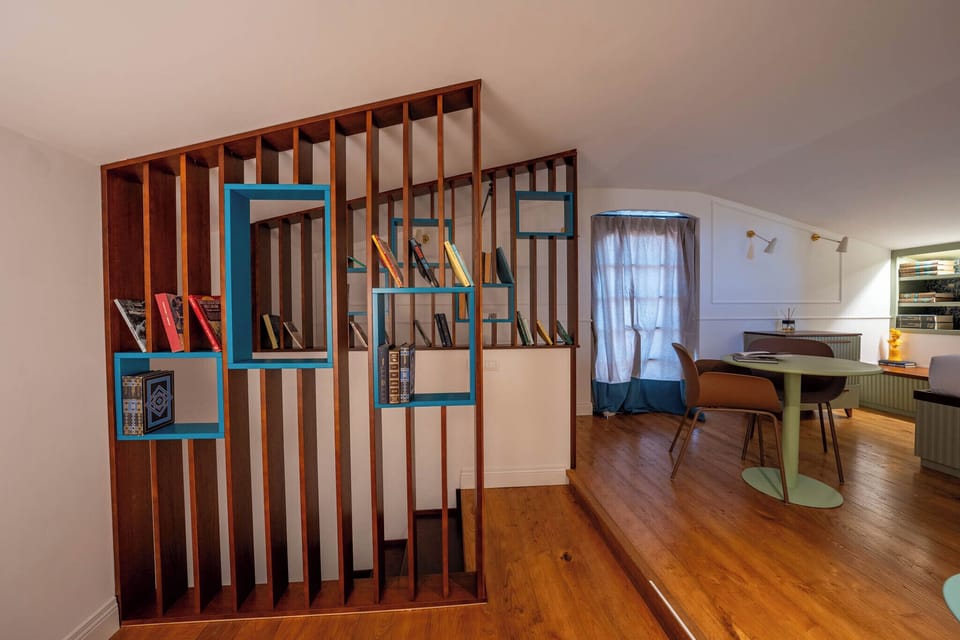 Deluxe Room | 1 bedroom, minibar, in-room safe, soundproofing