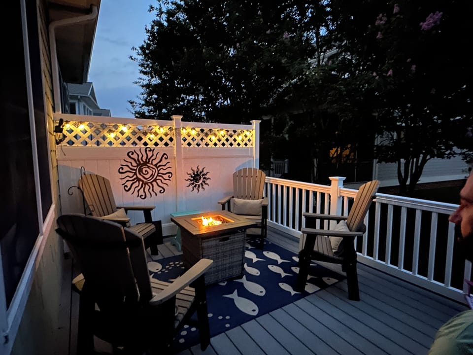Fire pit for entertainment 