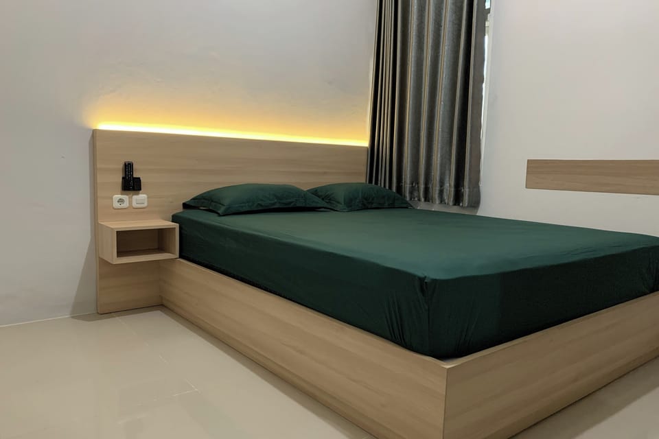 Superior Double Room | Desk, free WiFi, bed sheets