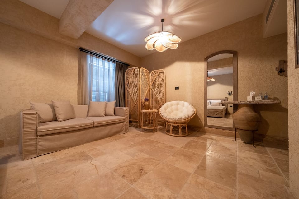 Suite | Living area