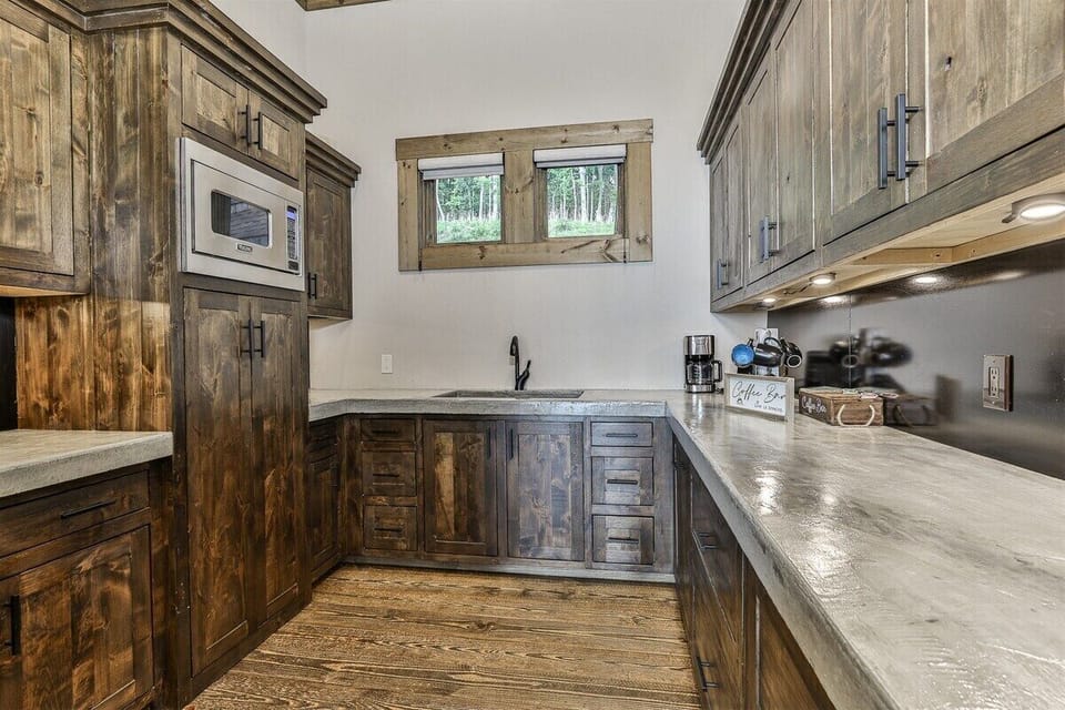 Butlers Pantry