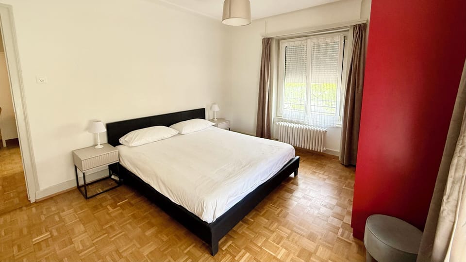 Apartment | 2 bedrooms, desk, iron/ironing board, free WiFi