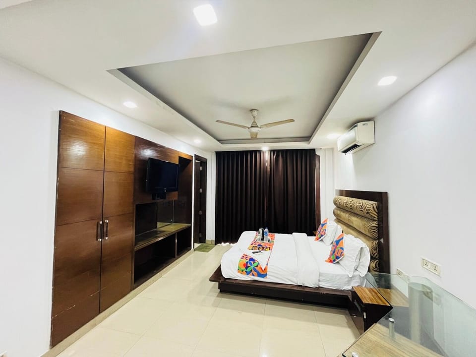 Deluxe Double Room | Egyptian cotton sheets, premium bedding, soundproofing, free WiFi