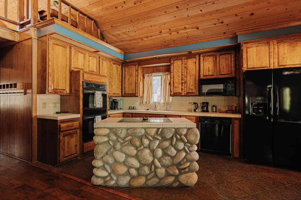 Fully stocked kitchen