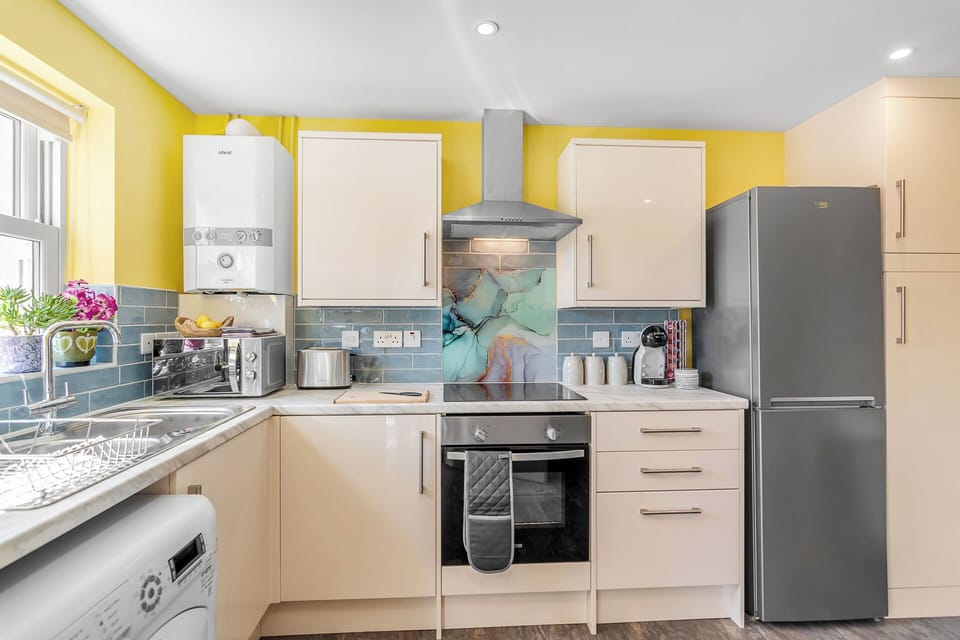 In this fully furnished kitchen, functionality meets elegance in perfect harmony. It is a space where culinary creativity comes to life, and where every meal becomes a delightful experience. Whether you're a seasoned chef or simply love to gather with loved ones, this kitchen is a haven of culinary inspiration and warm hospitality.