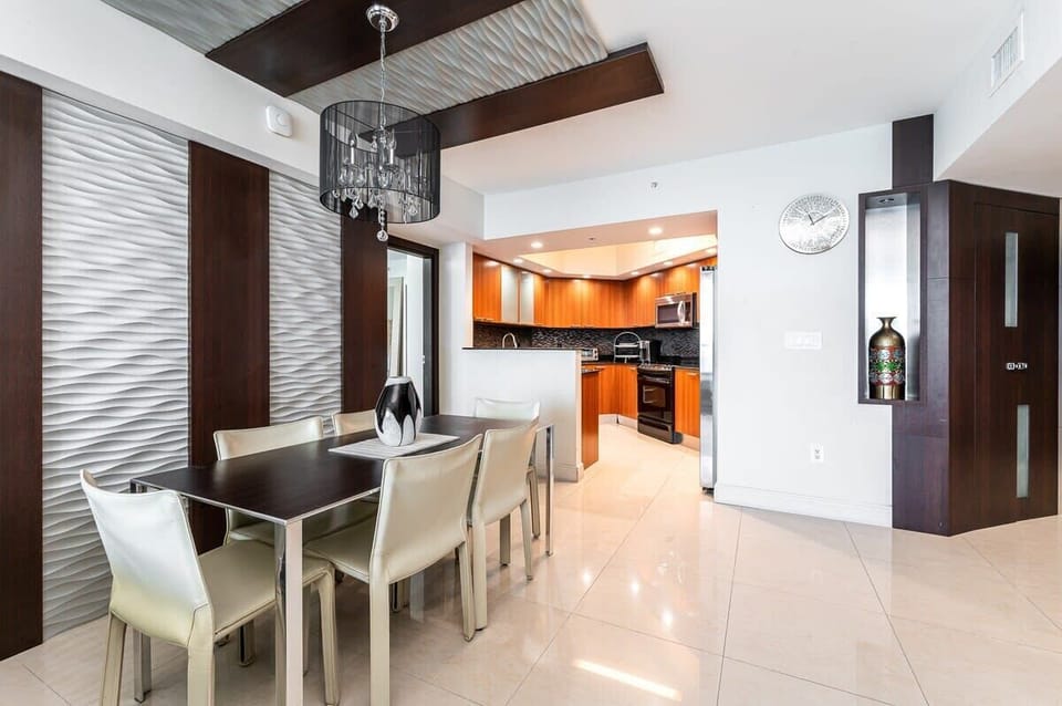 Dining room comfortably seating six guests