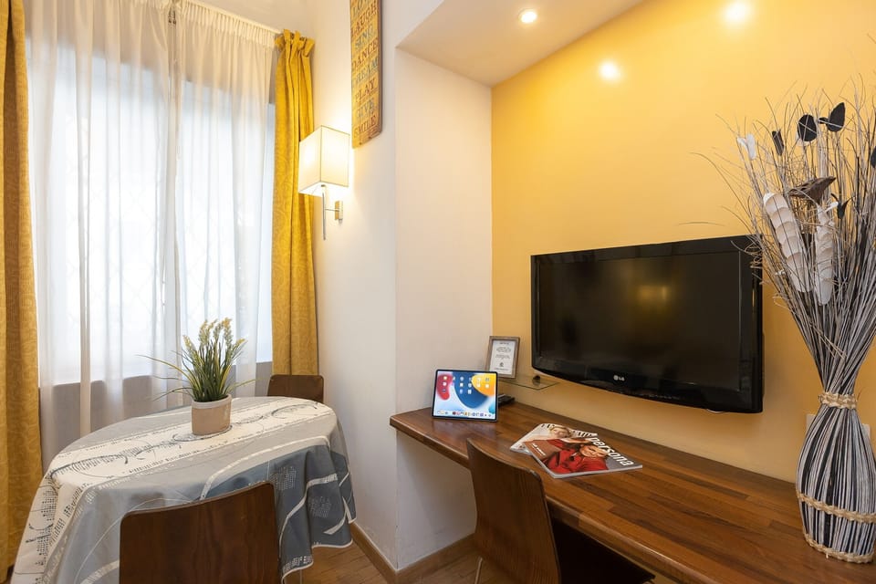 Family Condo | Desk, laptop workspace, free WiFi, bed sheets