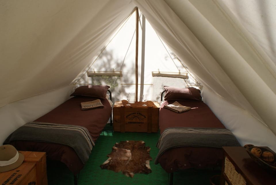 Minibar, bed sheets