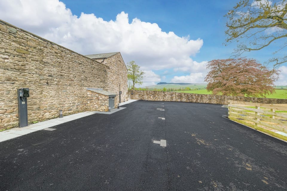 Cottage | Property grounds