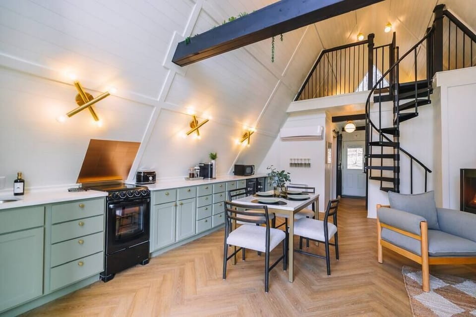 Kitchen and dining for four