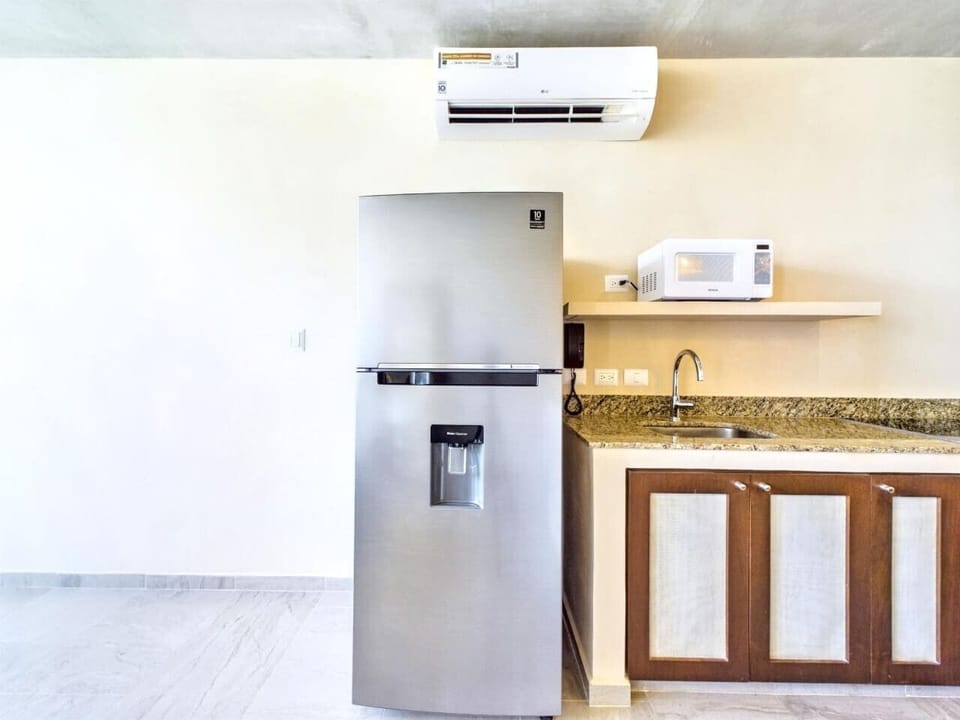 Spacious fridge to keep groceries fresh and organized.