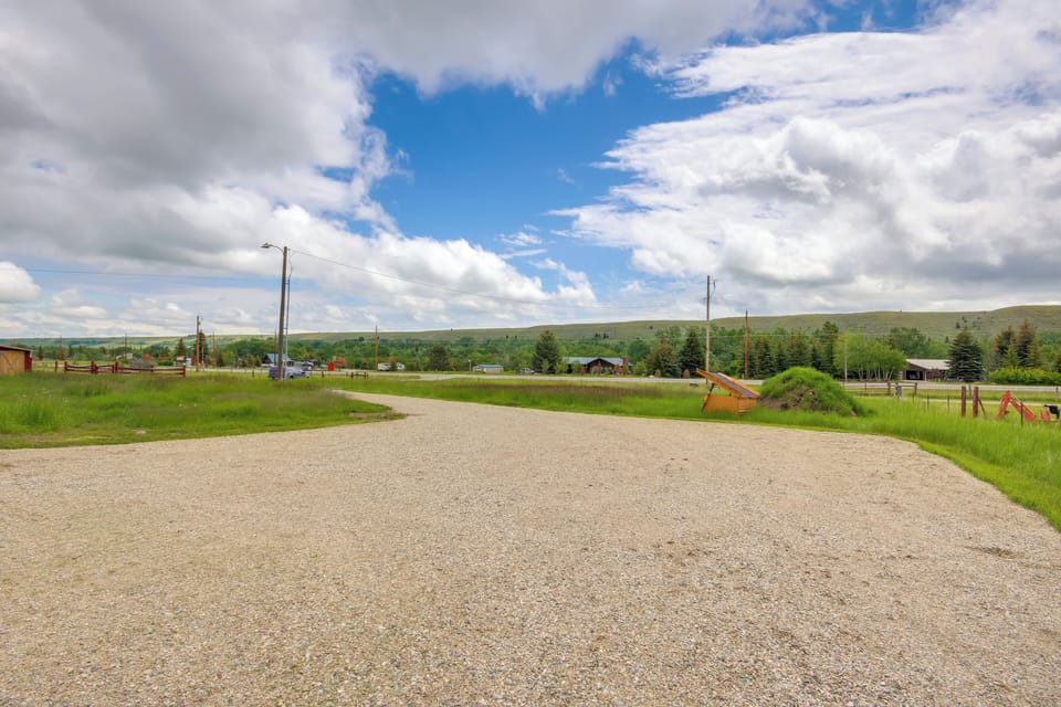 Parking | Driveway (3 Vehicles)