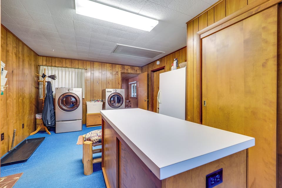 Laundry Room | Laundry Detergent Provided