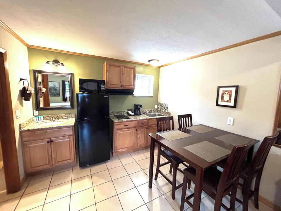 Microwave, coffee/tea maker