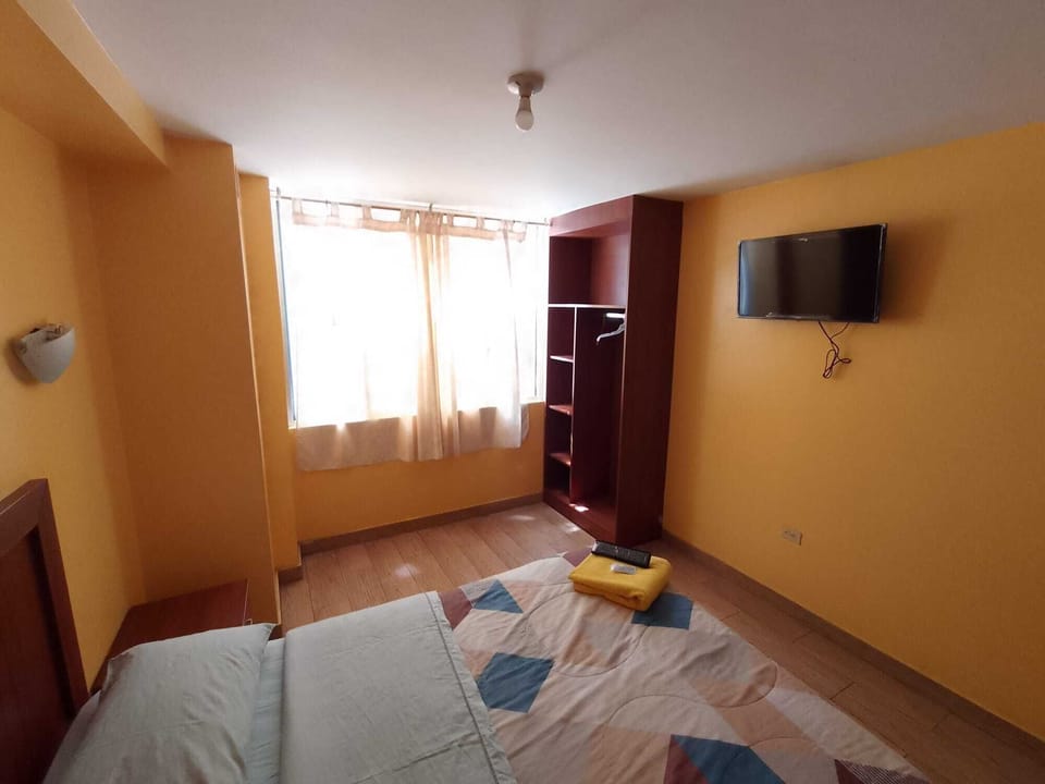 Basic Single Room | Iron/ironing board (on request), WiFi (free)