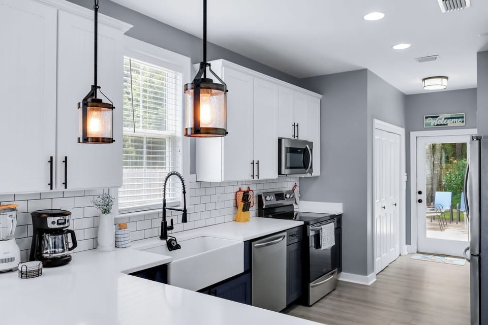 Kitchen - Stainless Steel Appliances