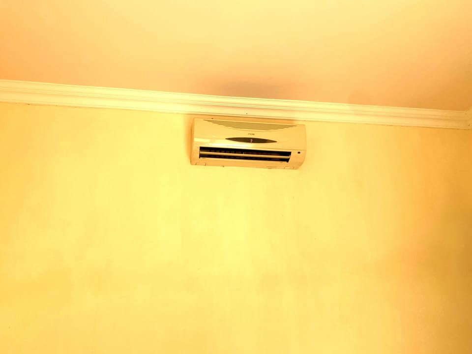 Standard Double Room | Desk, laptop workspace, WiFi (free), bed sheets
