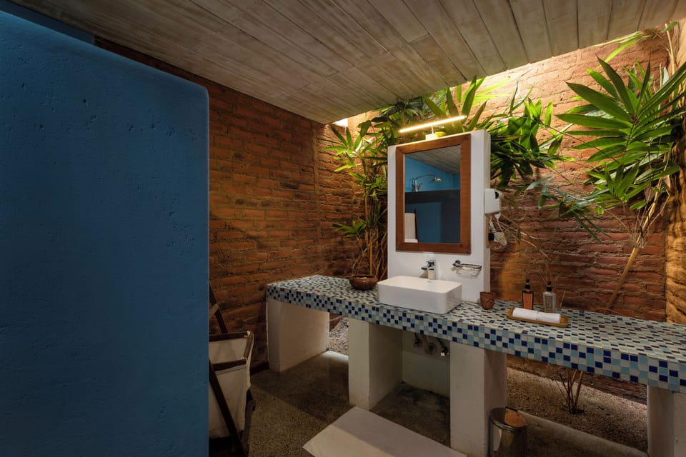 Double Room, Non Smoking | Bathroom | Slippers, bidet