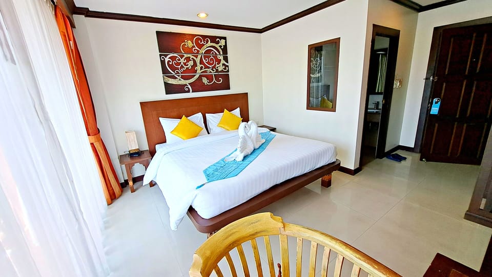 Superior Double Room, 1 King Bed | In-room safe, desk, laptop workspace, free WiFi