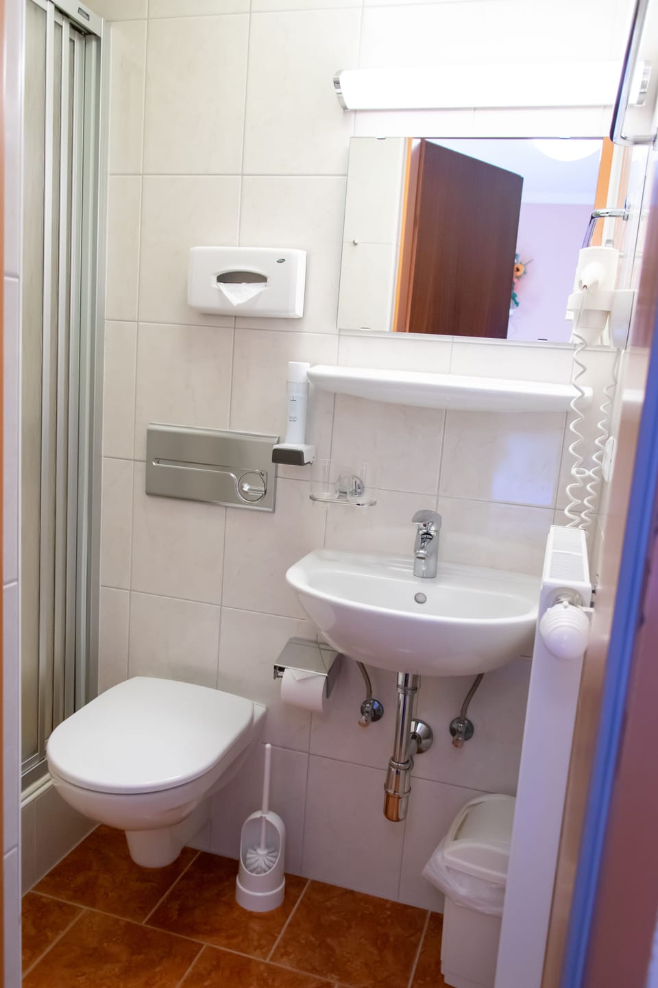 Comfort Double Room | Bathroom | Hair dryer, bathrobes, towels, soap