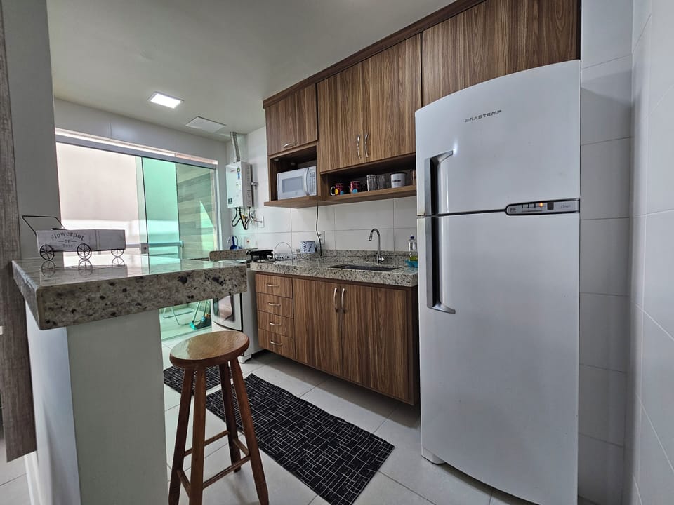 Comfort Apartment | Private kitchen | Fridge, microwave, blender, cookware/dishes/utensils