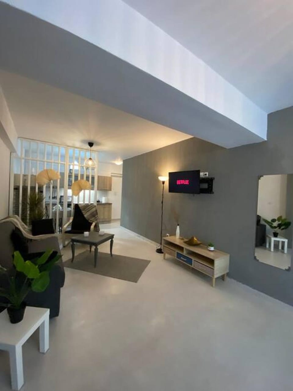 House, Smoking | 2 bedrooms, desk