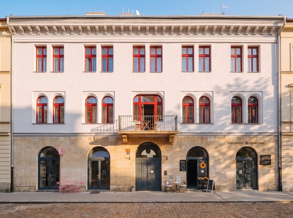 The building, where is your apartment located