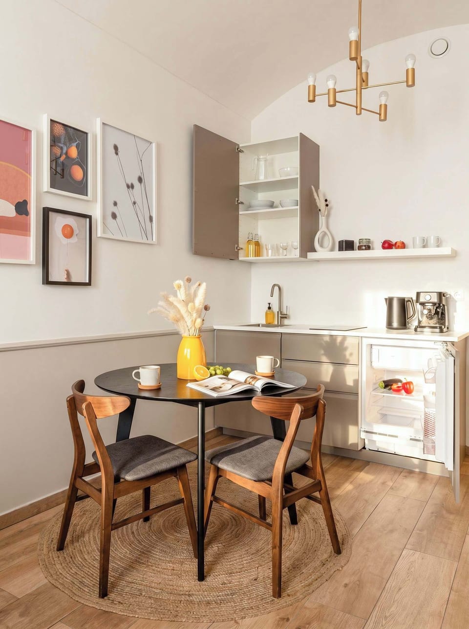 Kitchen is fully equipped with everything you need for basic cooking - please, see the list of amenities
