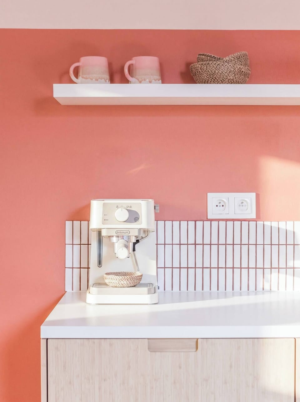 Detail of the kitchen - it also has a coffee machine