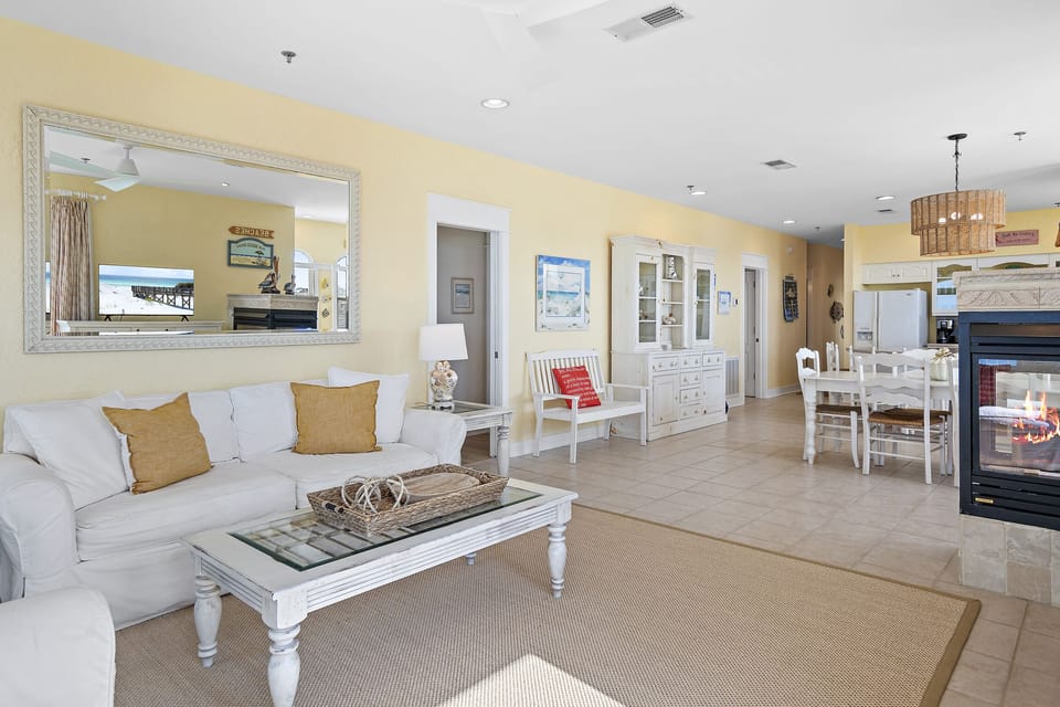 Santa Rosa Villas A401 - Dune Allen - Living and Dining Area