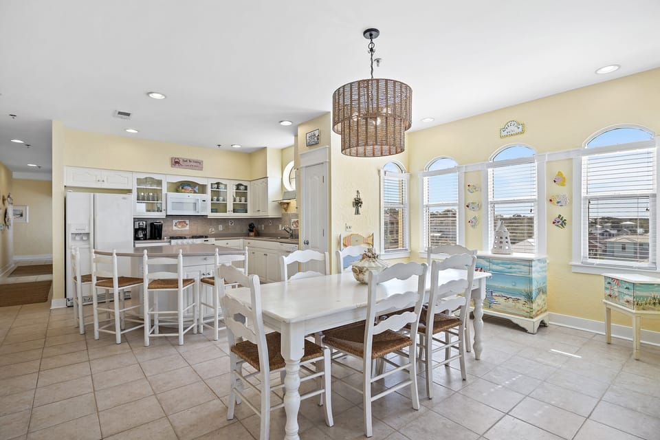 Santa Rosa Villas A401 - Dune Allen - Dining Area