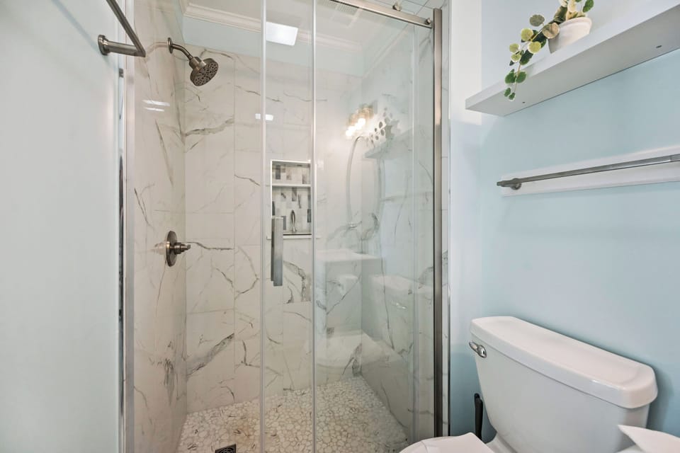 Master Bath #1 - East