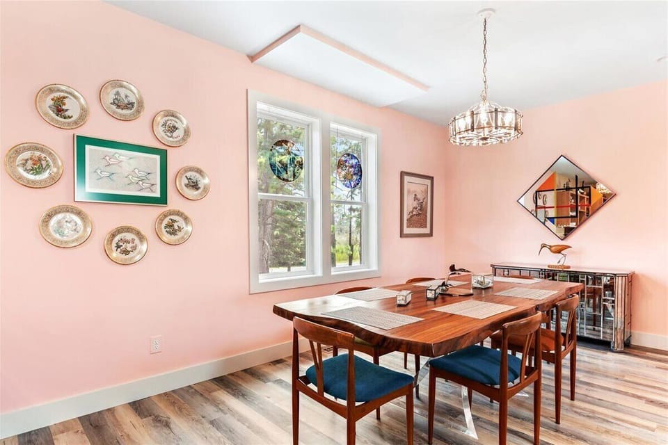 Spacious Dining Area seats 6.