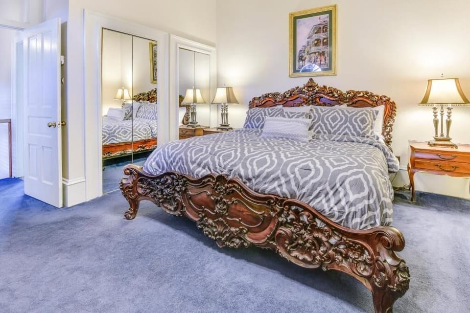 Luxury Apartment, 1 Bedroom | In-room safe, individually decorated, individually furnished, free WiFi