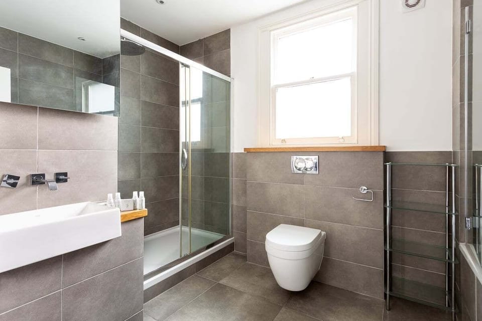 Spacious Apartment Near Portobello Road Apartment in London