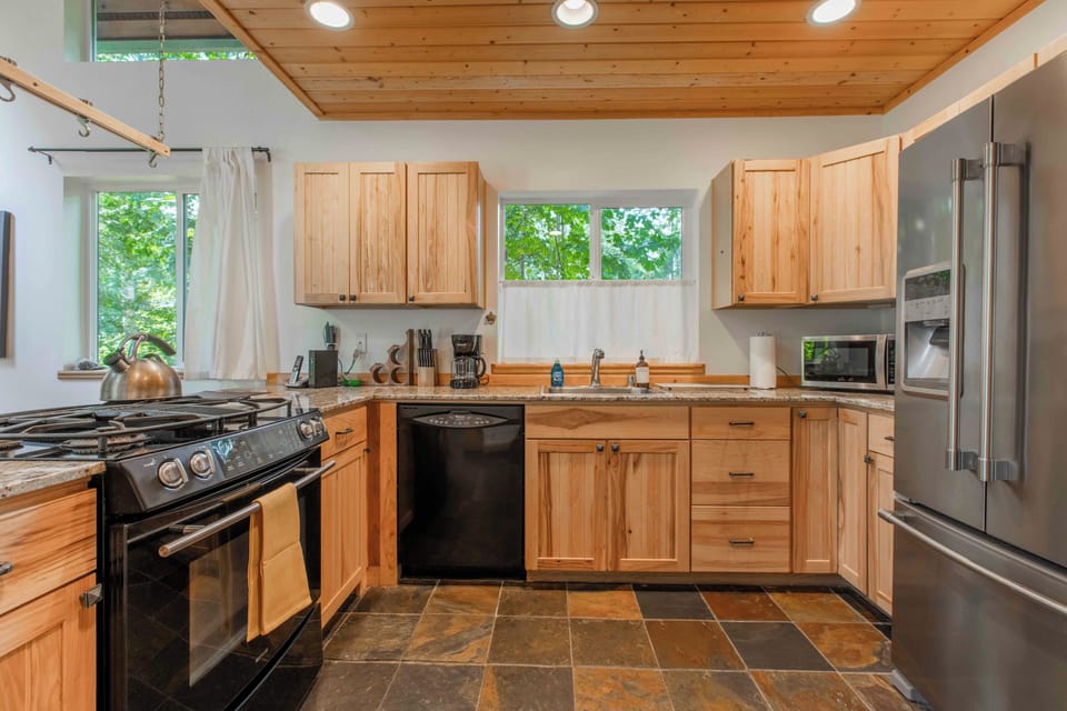 Fully equipped kitchen for all your cooking needs