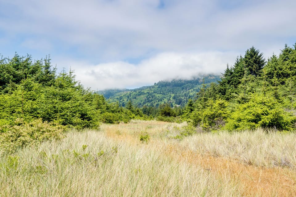 Hiking Trails On-Site