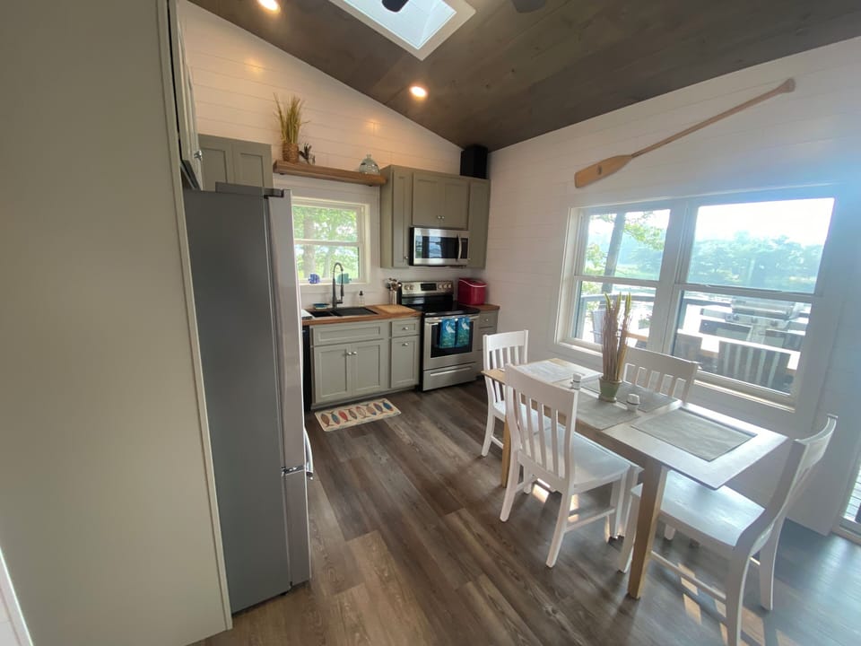 Fully equipped kitchen