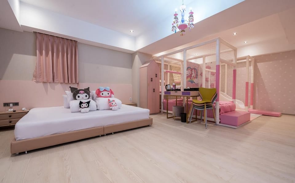 Luxury Room | Premium bedding, individually decorated, individually furnished