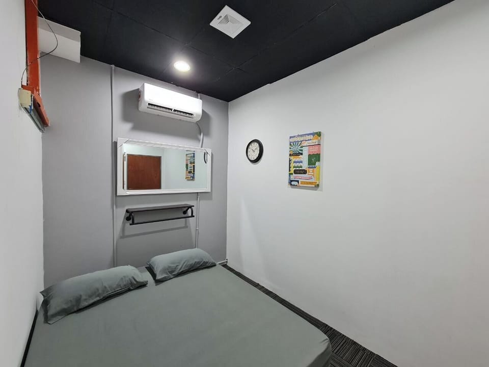 Basic Double Room | Iron/ironing board (on request), WiFi (free)